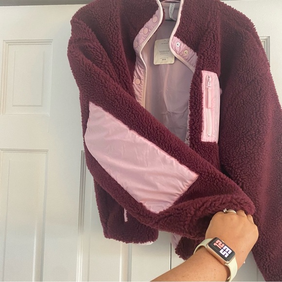 Fabletics Burgundy and Pink Tahoe Teddy Jacket NWT size medium - Picture 4 of 9